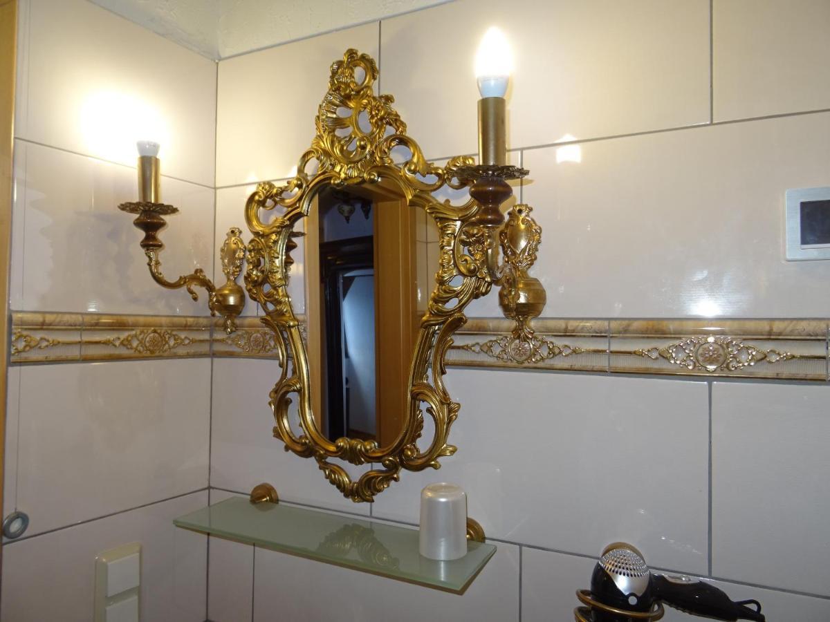 Hotel " Art Ddr" Eig Bad Dir Im Zim, 3 Og, Treppensteigen Kein Fruehhstueck Keine Kueche Nur Uebernachtung Parkpl, Wifi, Blankenb Blankenburg  Zewnętrze zdjęcie