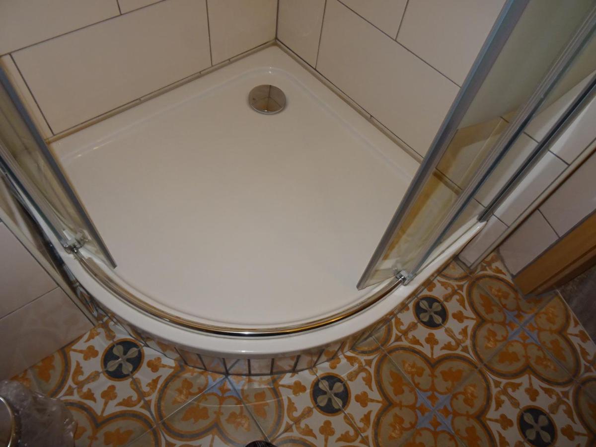Hotel " Art Ddr" Eig Bad Dir Im Zim, 3 Og, Treppensteigen Kein Fruehhstueck Keine Kueche Nur Uebernachtung Parkpl, Wifi, Blankenb Blankenburg  Zewnętrze zdjęcie
